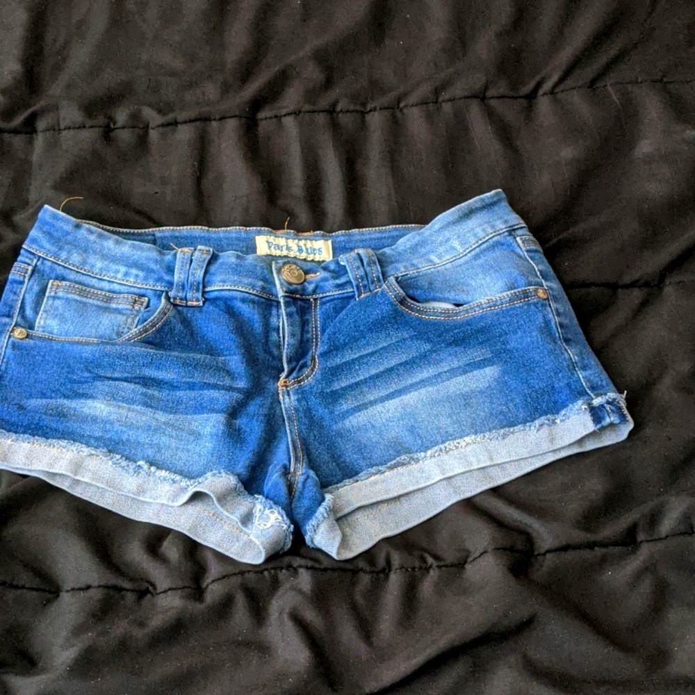Stretchy jean shorts
